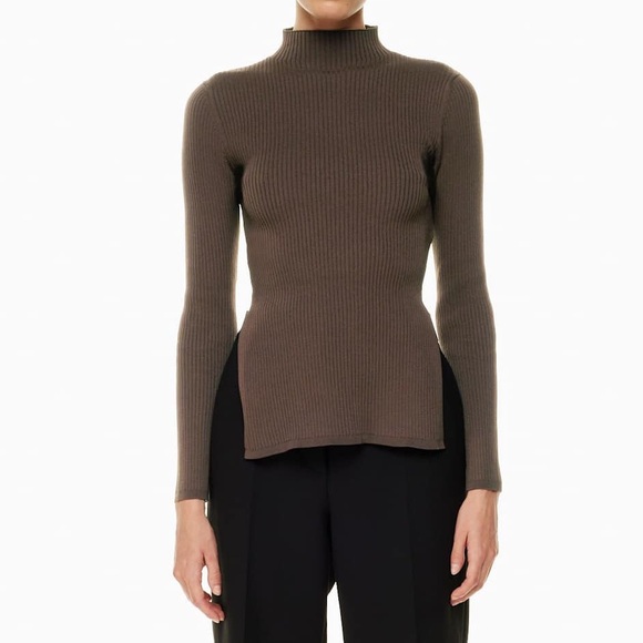 Aritzia/Babaton Sculpt Tie-back Longsleeve - Picture 1 of 7